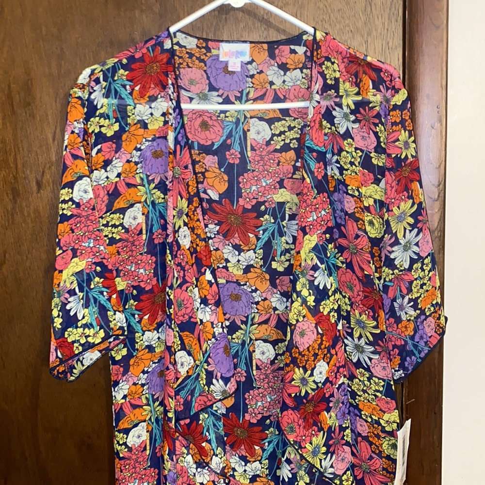 Lularoe Shirley - Picture 2 of 2